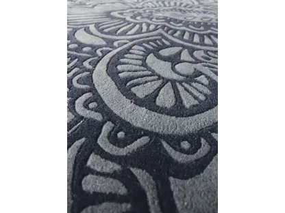 Tappeto dalla forma originale Veda di Carpet Edition
