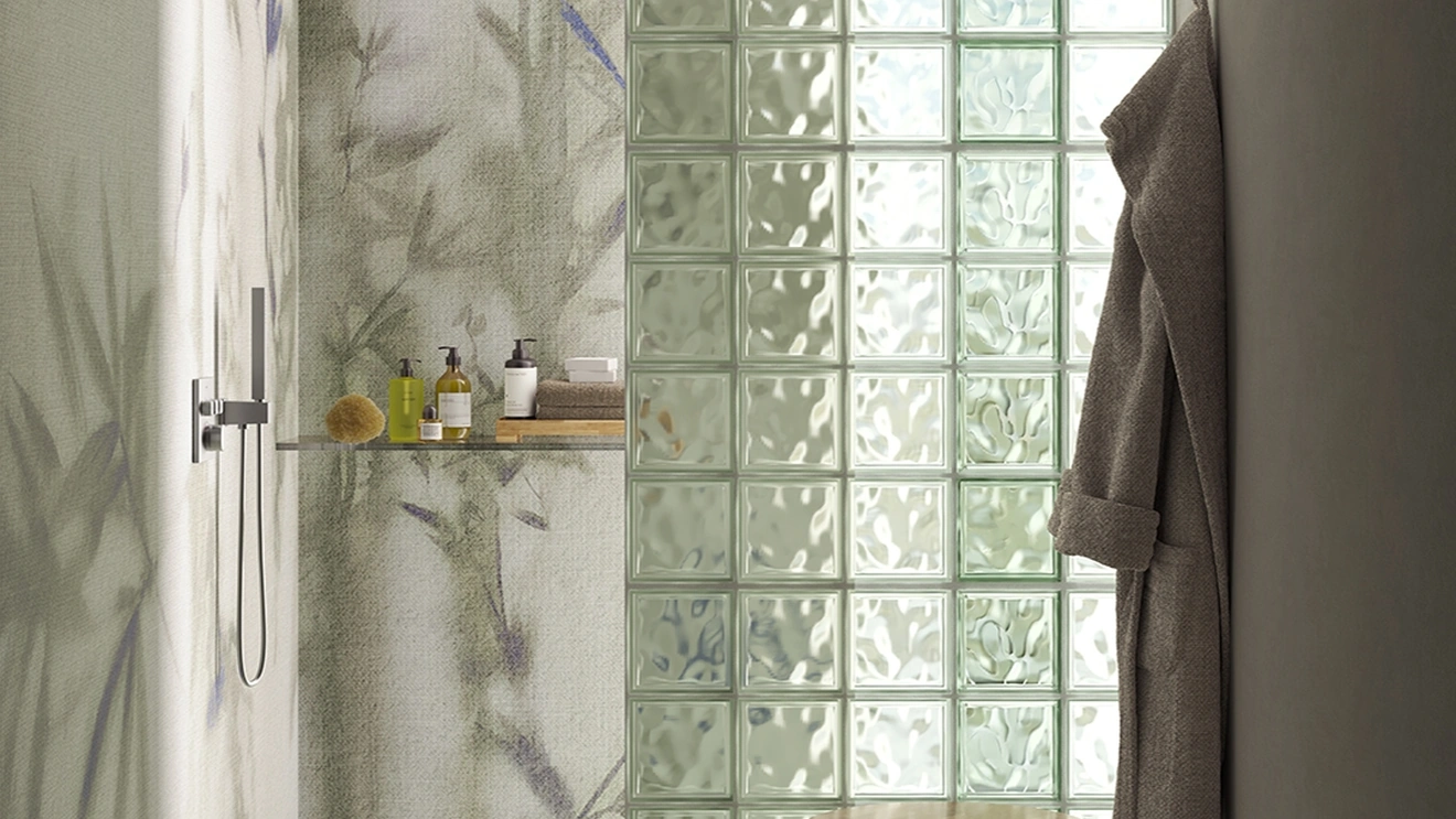 Carta da parati Misty Bamboo di Inkiostro Bianco