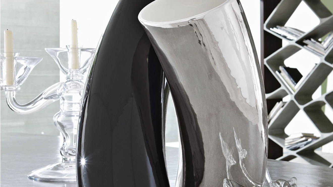 Vaso in ceramica smaltata lucida Abbraccio di Adriani e Rossi