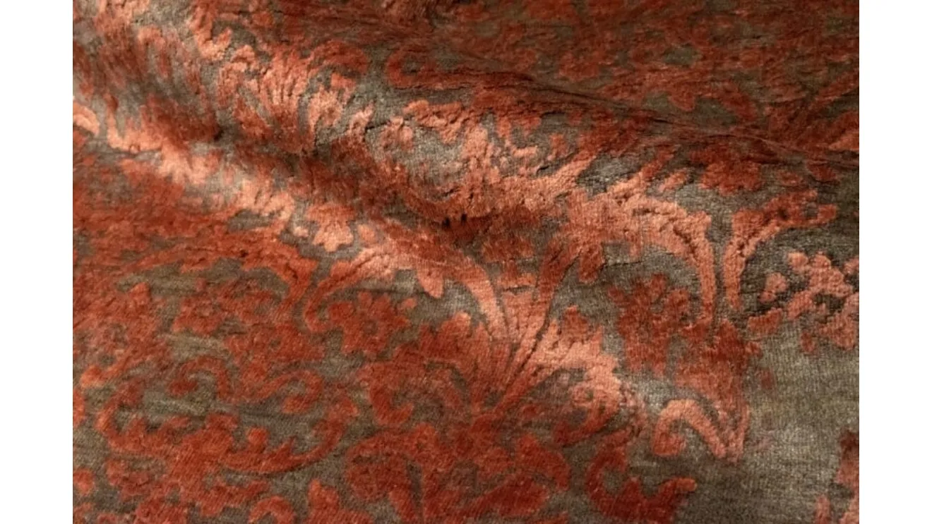 Tappeto Damask Waterfall Rubino di Carpet Edition