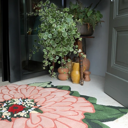 Tappeto Doktor Zinn Flower di Carpet Edition