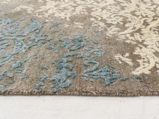 Tappeto in bamboo e cotone Elegance Ghiaccio di Carpet Edition