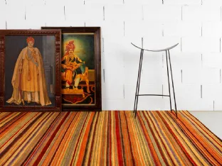 Tappeto multirighe dai colori caldi e vivaci Gianni di Carpet Edition
