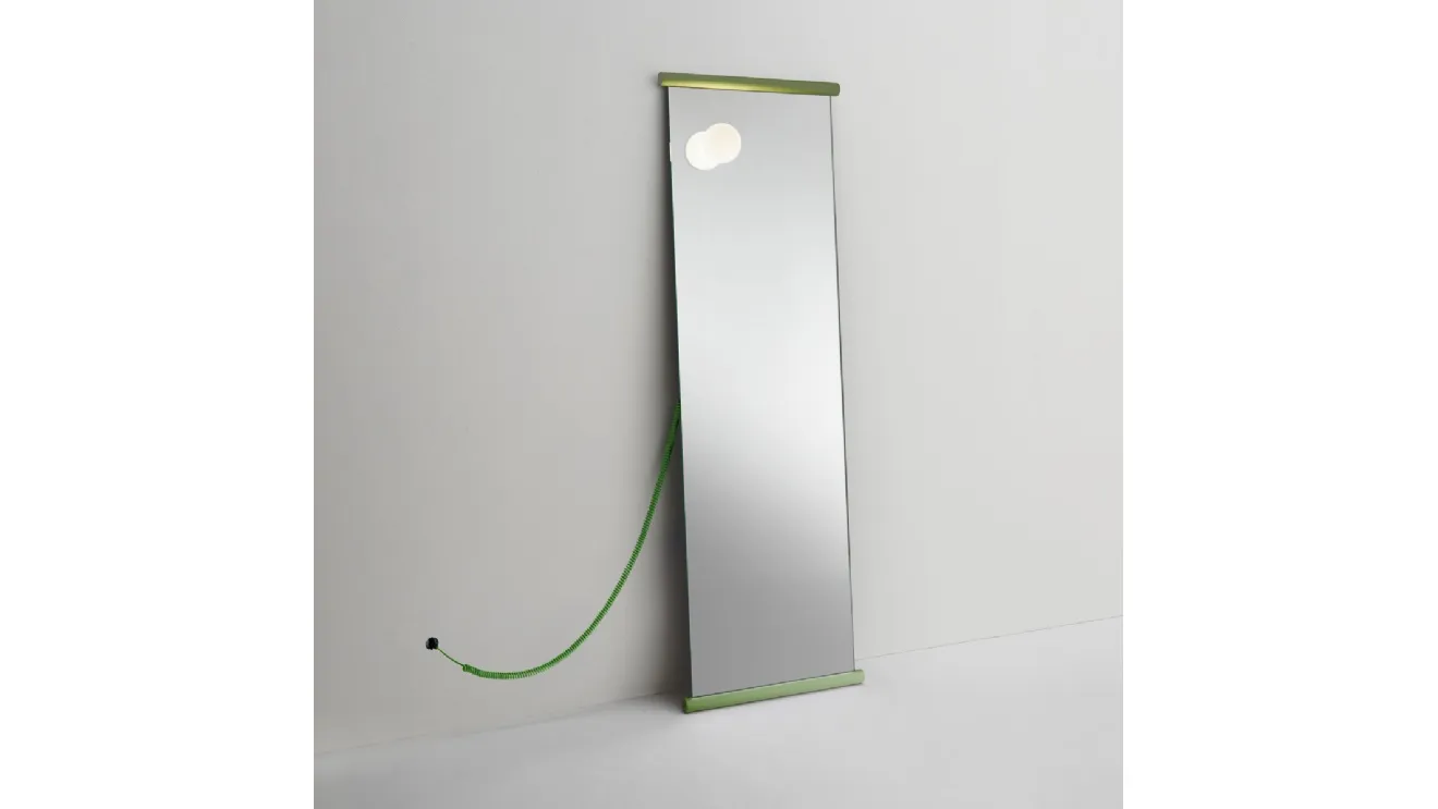 Specchio Ecco con lampada dimmerabile di Glas Italia