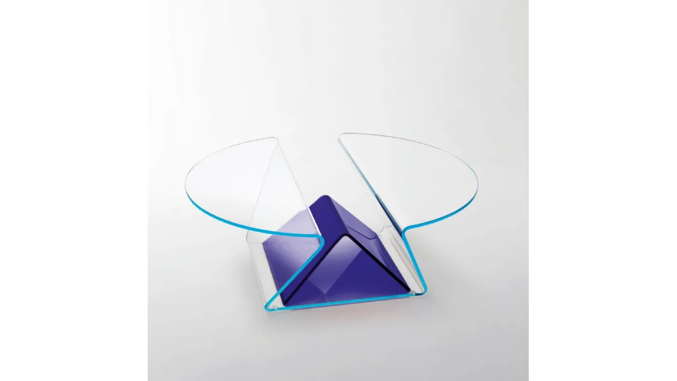 Tavolino Plissé in vetro trasparente extrachiaro con elemento centrale in vetro colorato di Glas Italia