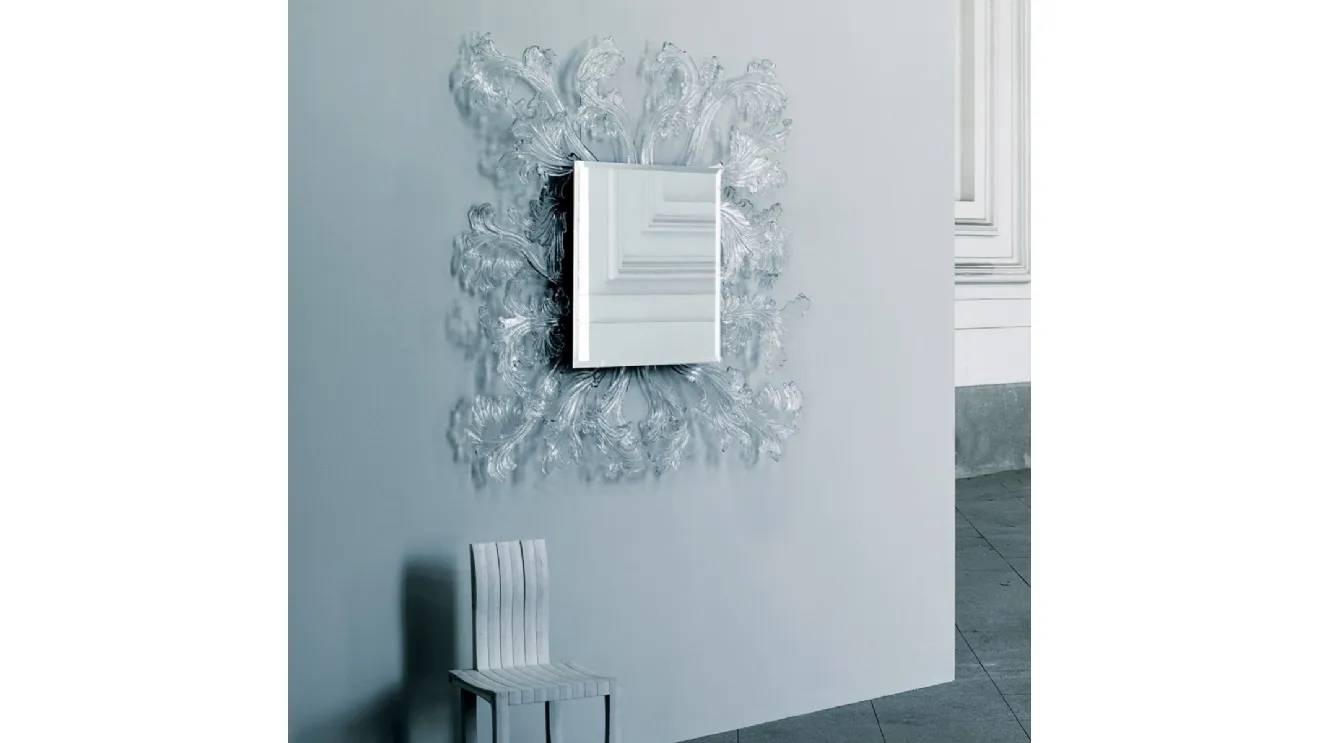 Specchio Sturm und Drang con cornice in Cristallo di Murano di Glas Italia