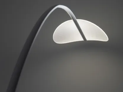 Lampada da terra con diffusore a forma di petalo trasparente in plexiglass Diphy di Linea Light