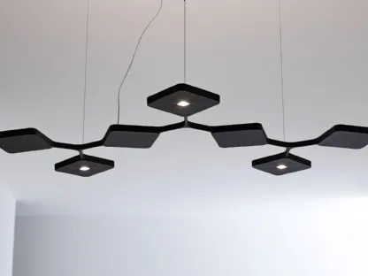 Lampada a sospensione composta da moduli quadrati in alluminio verniciato Quad di Linea Light