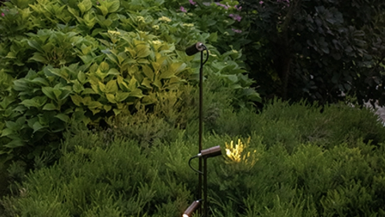 Lampada Regolo Outdoor di Antonangeli