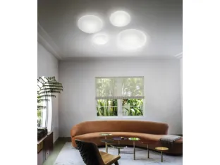 Lampada da parete in vetro soffiato satinato bianco, disponibile in 4 dimensioni Saba di Vistosi