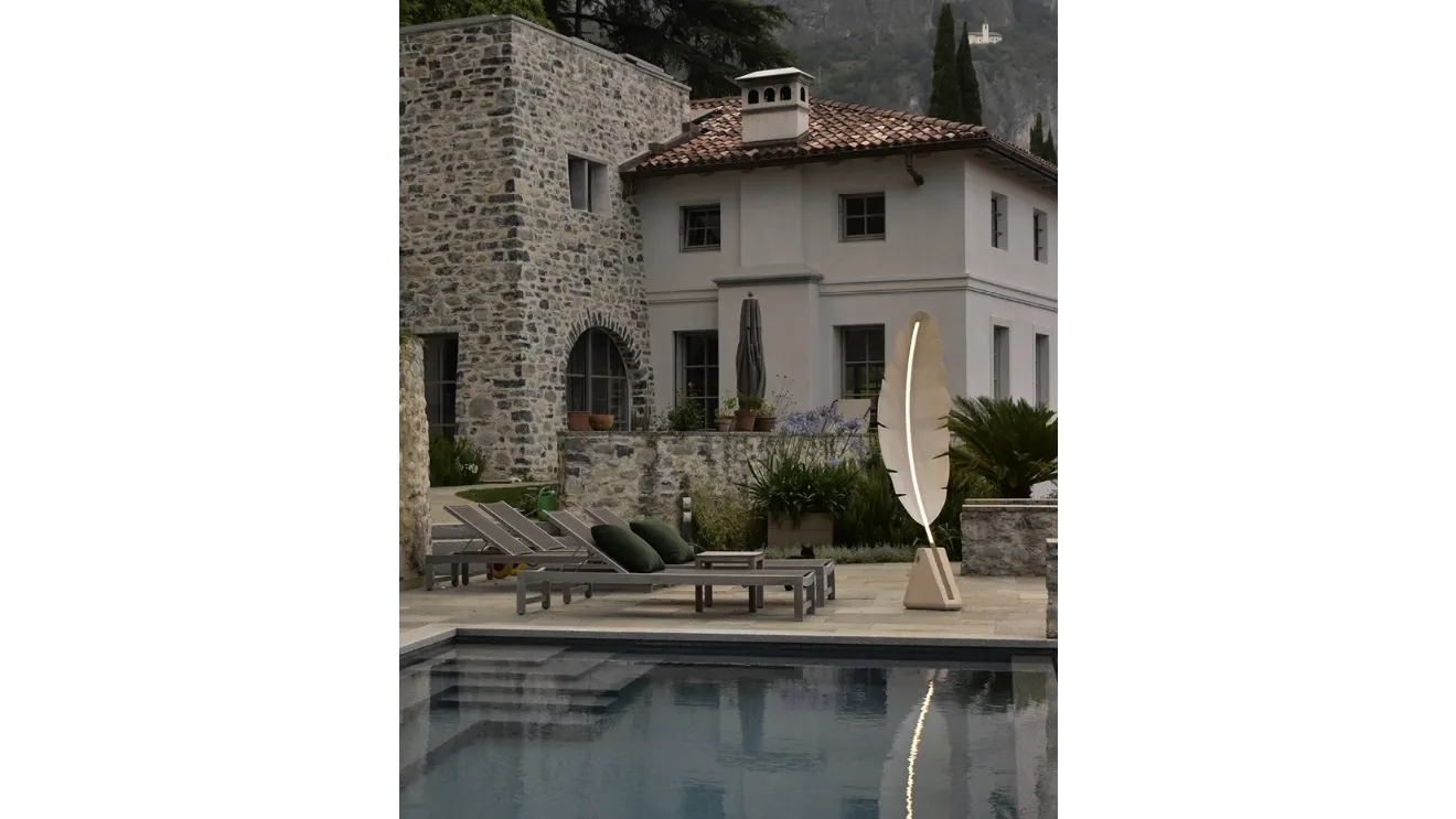 Lampada Soul Floor Lamp Banano Outdoor di Antonangeli