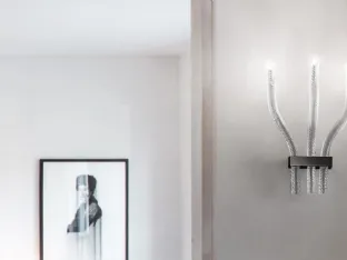 Lampada da parete con bracci in vetro soffiato e lavorato a mano Stardust di Vistosi