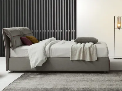 Letto in tessuto imbottito con testiera e box contenitore Campo di Bonaldo