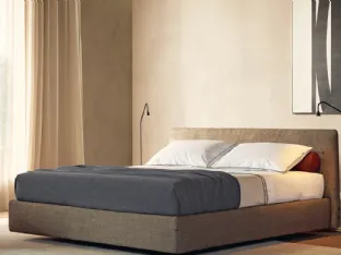 Letto in tessuto imbottito con testiera e box contenitore Jacqueline di Poliform