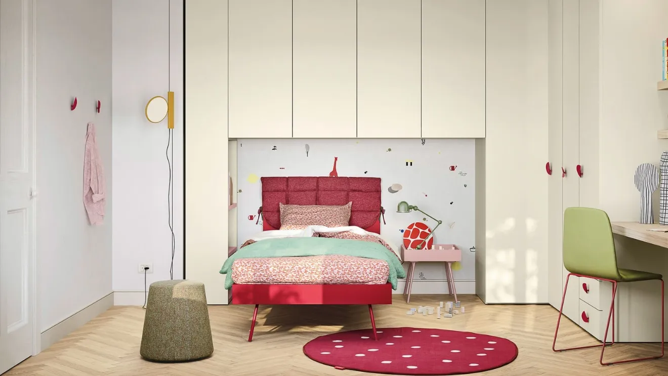 Letto singolo con testiera in tessuto imbottito e trapuntato Nuk di Nidi