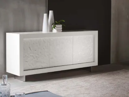 Madia Picasso P1 Mito in laccato opaco Bianco con ante in acciaio martellato laccato Bianco Lucido di Riflessi