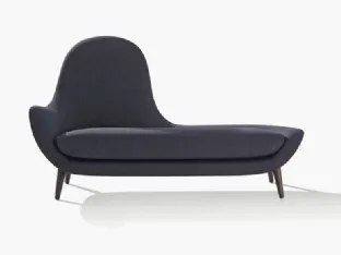 Poltrona Mad Chaise Longue in tessuto e pelle sul retro con gambe in olmo nero di Poliform