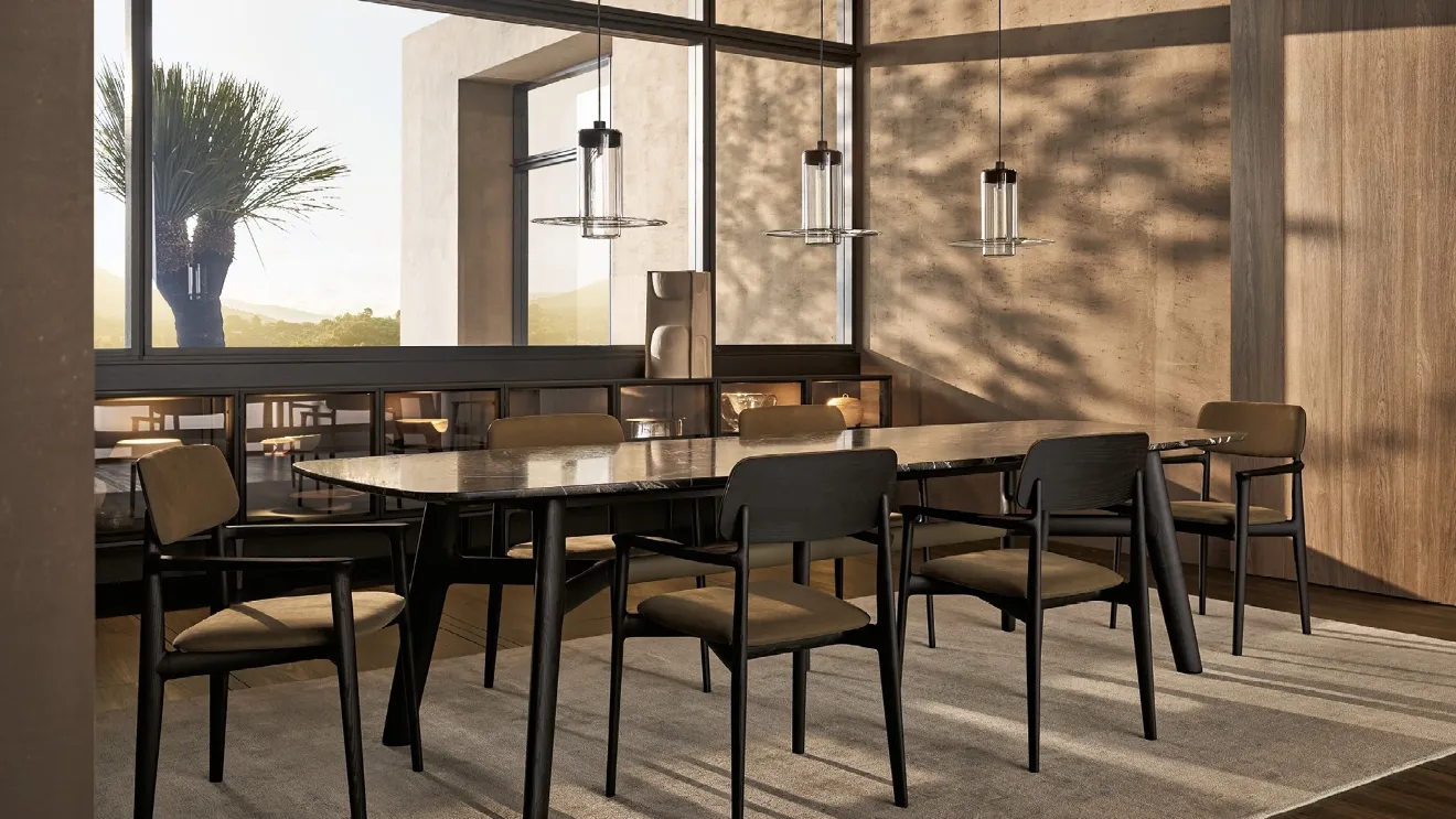 Sedia con braccioli in legno e pelle Curve di Poliform