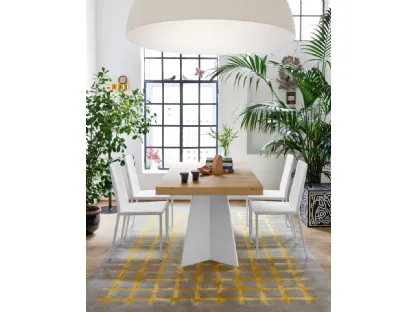 Tavolo allungabile in nobilitato rovere naturale con base in metallo bianco opaco Wings di Connubia