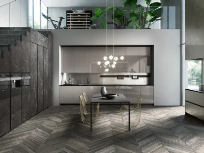 Cucina Design lineare in vetro lucido grigio londra con top in acciaio inox vintage Ak 04 05 di Arrital