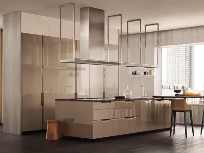 Cucina Design con isola in laccato lucido Shape 02 di Poliform