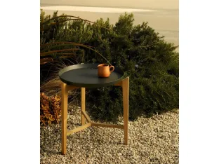 Tavolino Fresbee in alluminio e teak di Unopiu