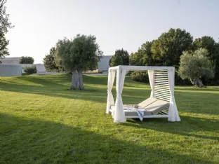 Gazebo in metallo con cuscini imbottiti Bivacco di Varaschin