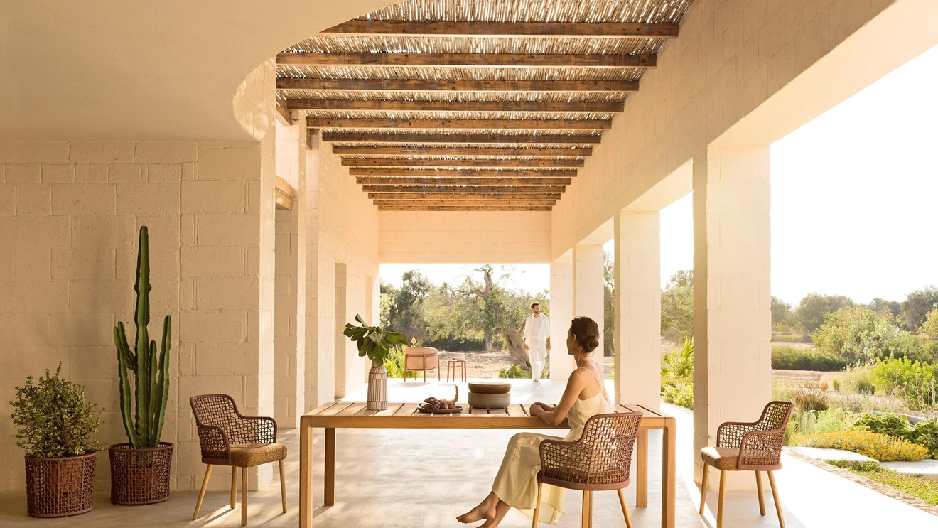 Tavolo in Iroko Gianna di Varaschin