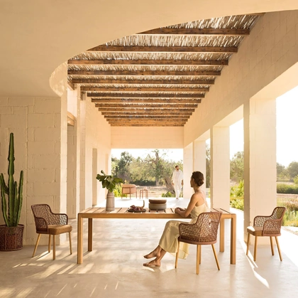 Tavolo in Iroko Gianna di Varaschin