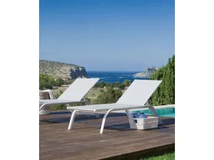 Lettino Panarea in alluminio e tessuto di Unopiu