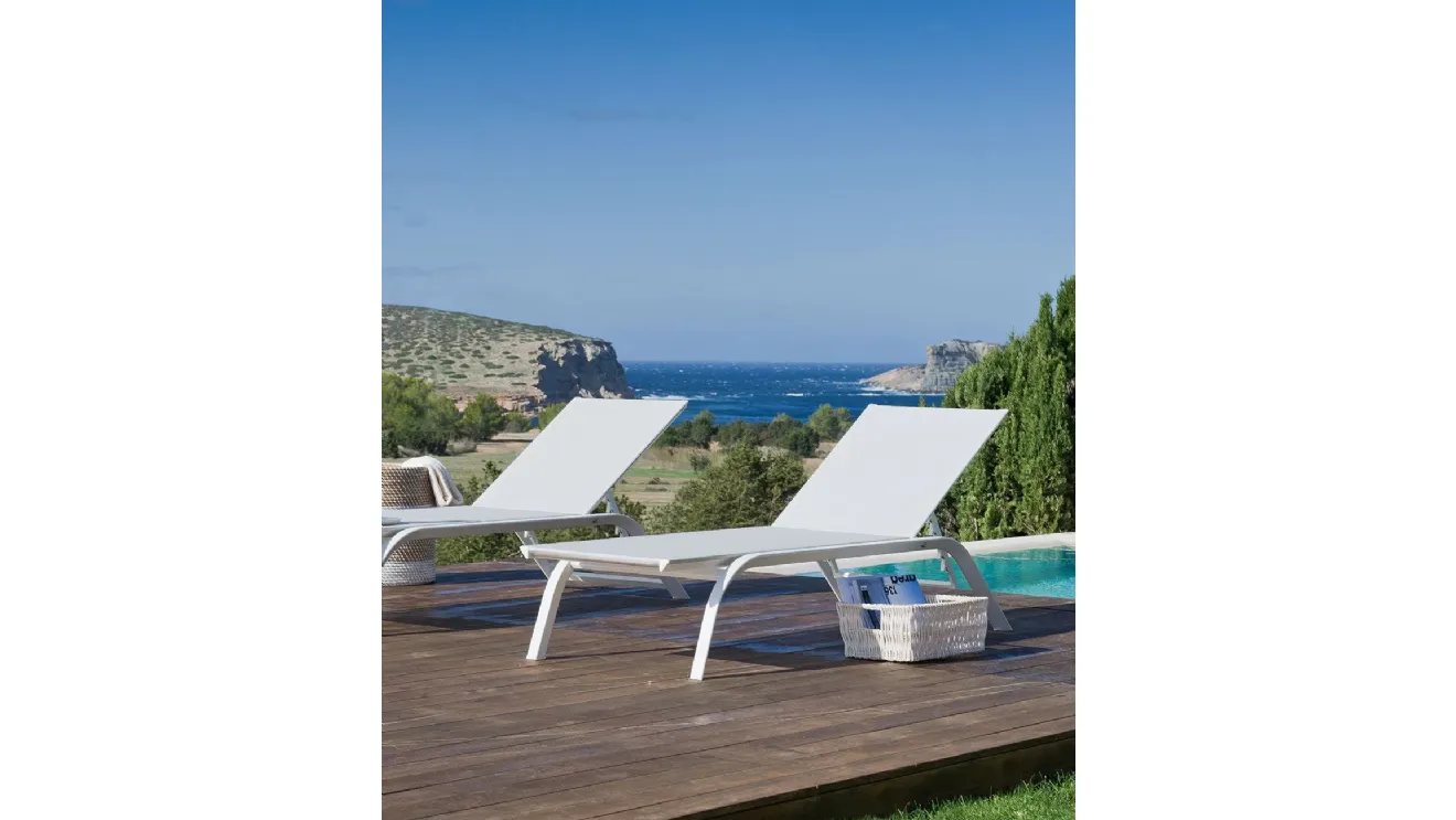 Lettino Panarea in alluminio e tessuto di Unopiu